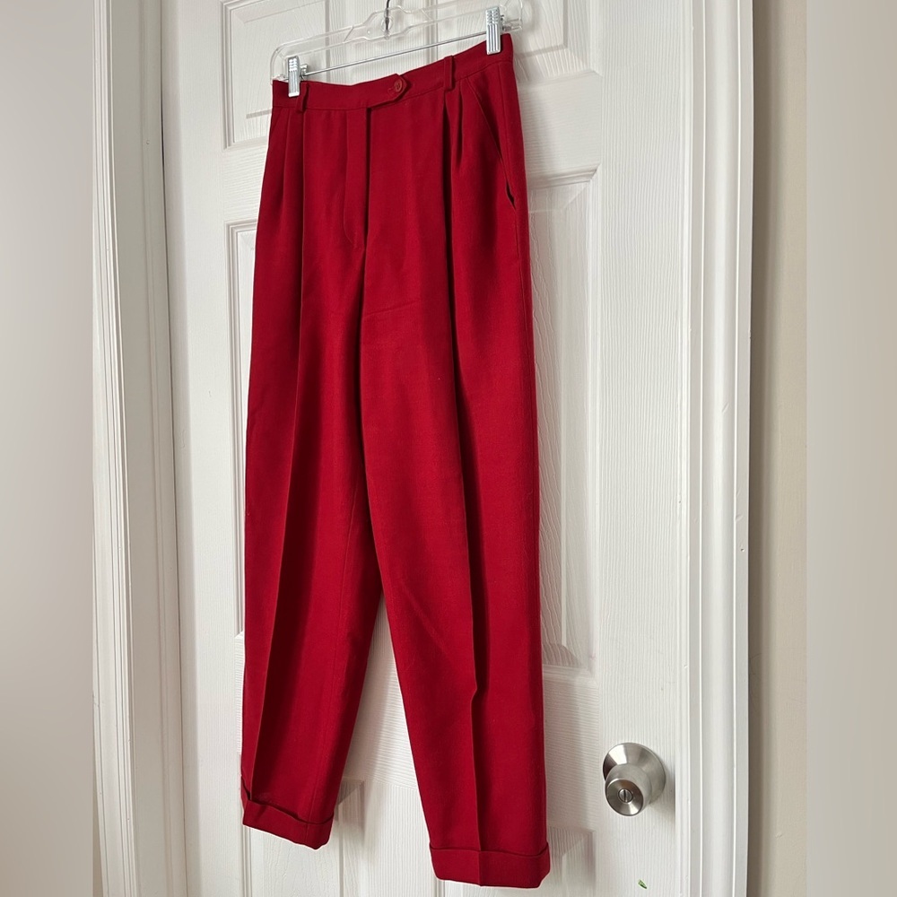 Burberrys  vintage high rise wool pleated red trousers size 4 - Picture 7 of 7